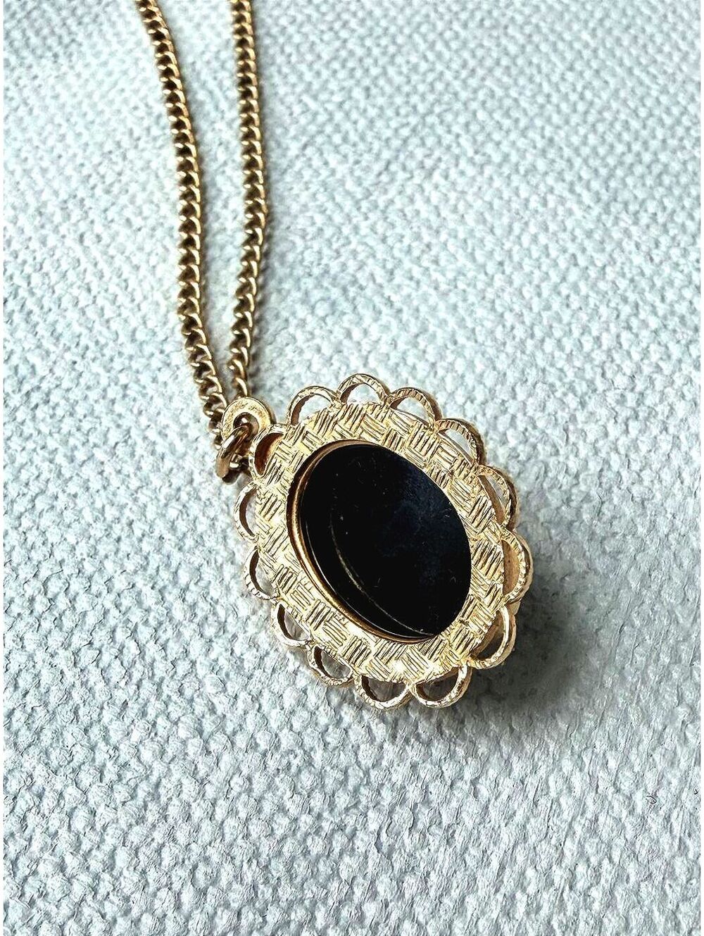 Vintage AMCO Gold Filled Black Onyx Shell Cameo Necklace 16" - Picture 4 of 7